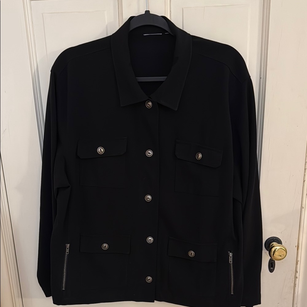 Source Unknown Black Blazer with Structured Design